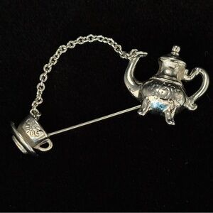 1981 Avon “Colonial Teapot” pin